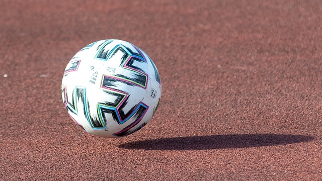 庫裏批評勇士管理策略選擇懷斯曼的後果不佳.