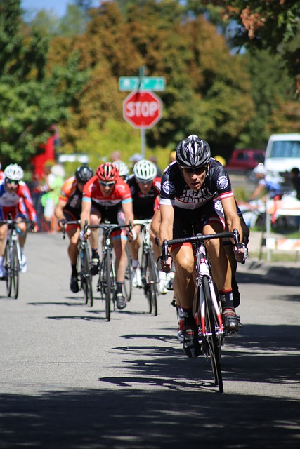 记者：利雅得胜利因球队大巴故障未能及时赶到球场.